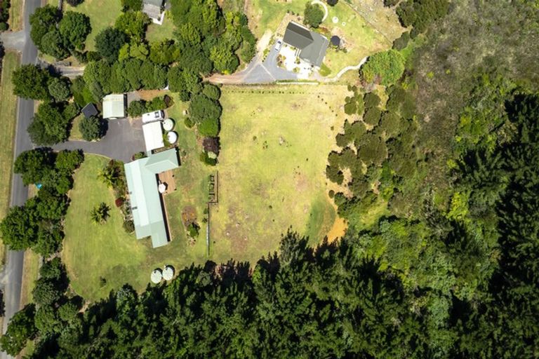 Photo of property in 37 Davis Strongman Place, Kerikeri, 0293