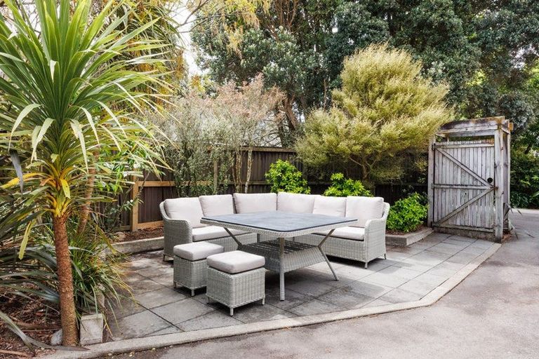 Photo of property in 230 Victoria Avenue, Hokowhitu, Palmerston North, 4410