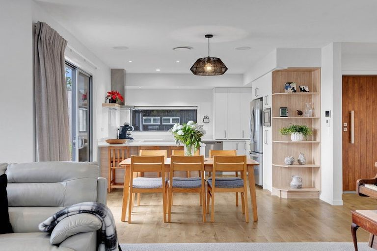 Photo of property in 12 Ada Close, Cambridge, 3434