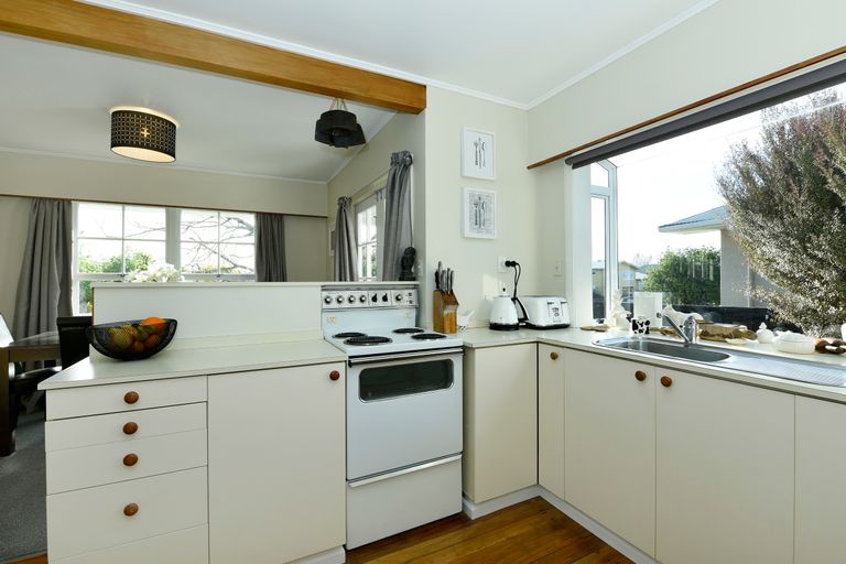 Photo of property in 30 Fergusson Street, Stoke, Nelson, 7011