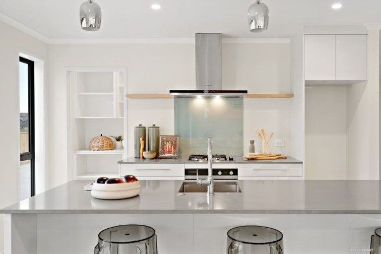 Photo of property in 76 Hayfield Way, Karaka, Papakura, 2113