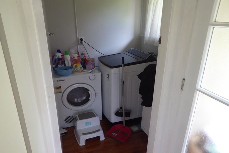 Photo of property in 104 Easther Crescent, Kew, Dunedin, 9012