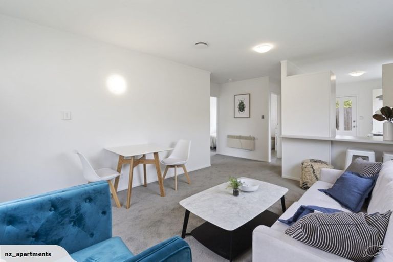 Photo of property in 2/27 Harwood Road, Mount Wellington, Auckland, 1060