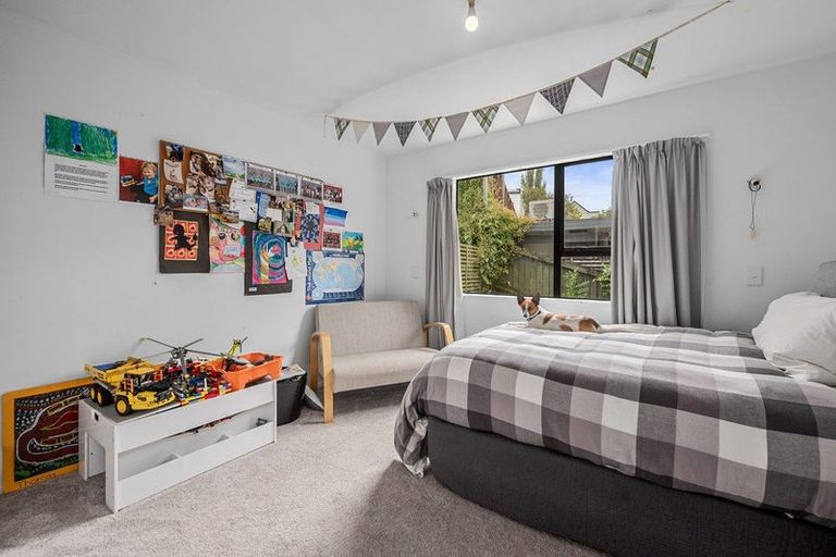 Photo of property in 2/53 Topliss Drive, Northcross, Auckland, 0632