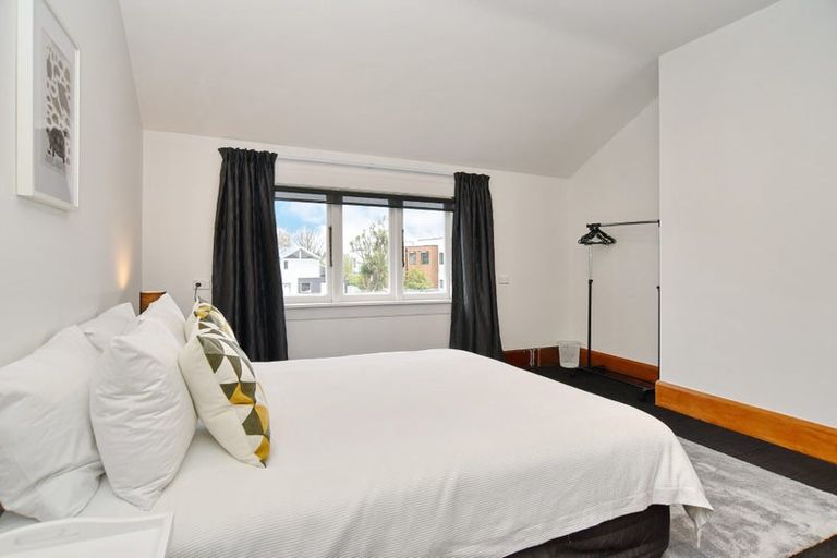 Photo of property in 4 Whitmore Street, Edgeware, Christchurch, 8013