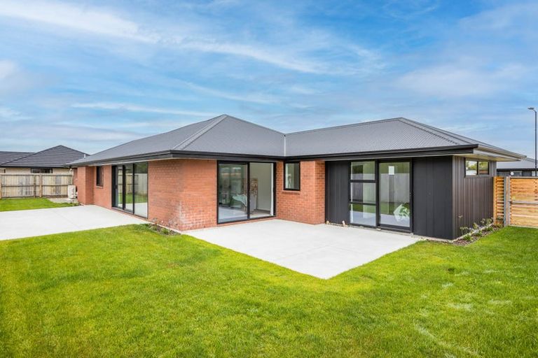 Photo of property in 7 Mcquillan Avenue, Woodend, 7610