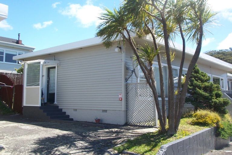 Photo of property in 327 Adelaide Road, Newtown, Wellington, 6021