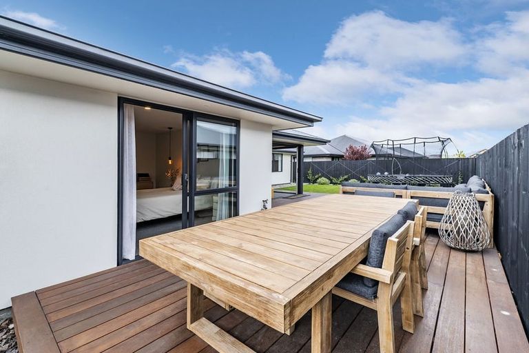 Photo of property in 3 Guyon Street, Marshland, Christchurch, 8083