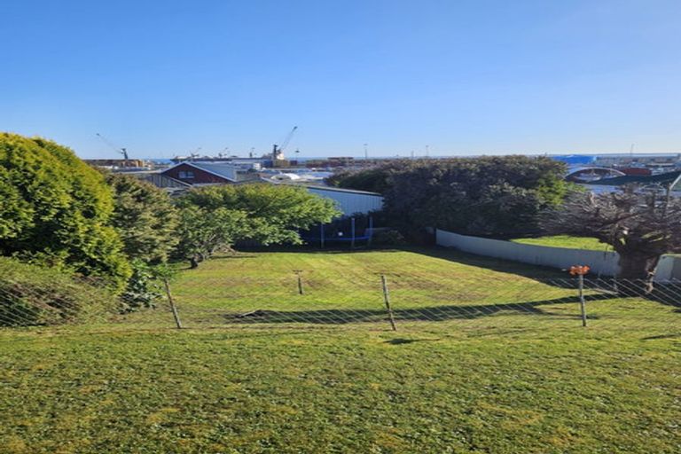 Photo of property in 235 Barrow Street, Bluff, 9814