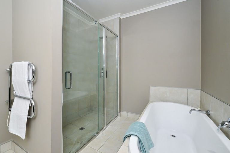 Photo of property in 6 Cleeve Close, Huntington, Hamilton, 3210