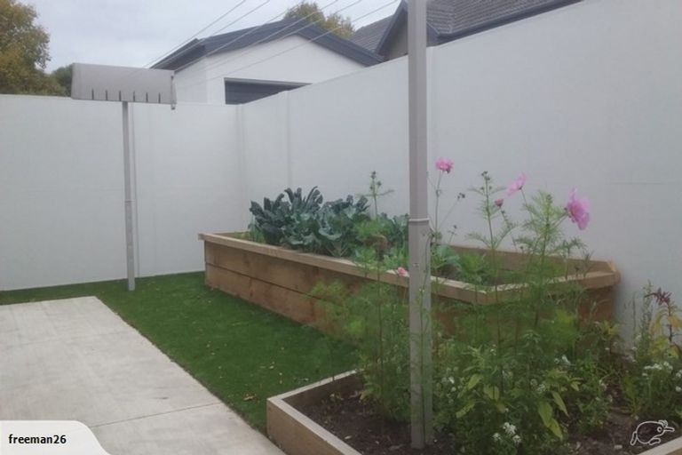 Photo of property in 4/33 Darvel Street, Riccarton, Christchurch, 8011