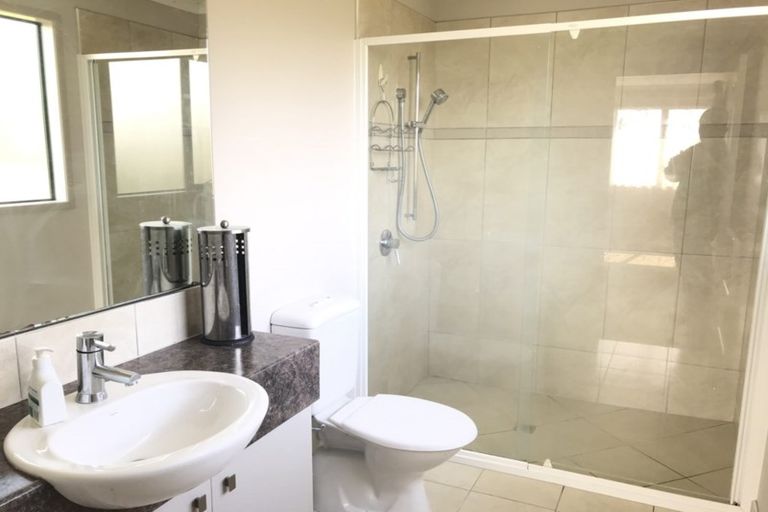 Photo of property in 7a York Road, Papatoetoe, Auckland, 2104