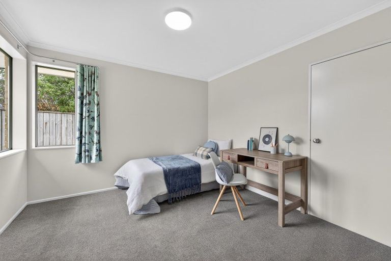 Photo of property in 42 Brooklyn Heights Drive, Kelvin Grove, Palmerston North, 4414