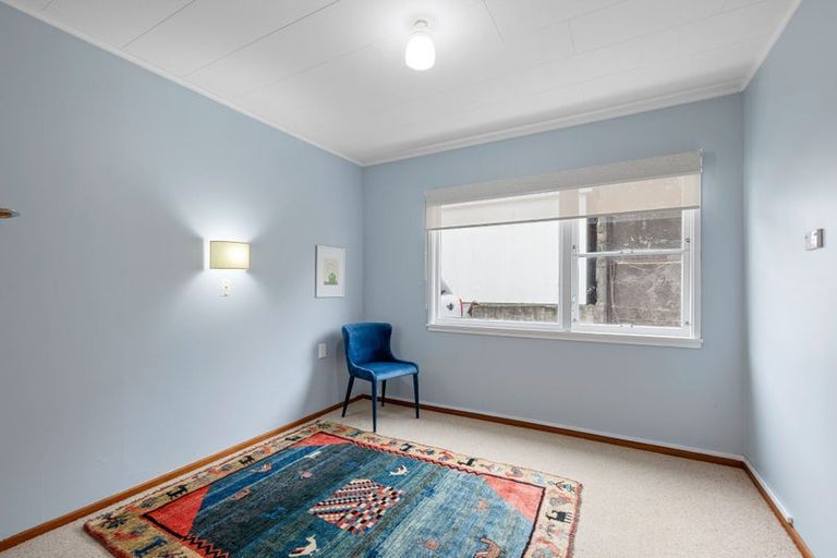 Photo of property in 21 Vivian Street, New Plymouth, 4310