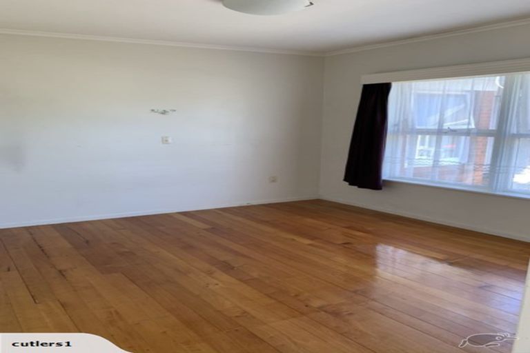 Photo of property in 2/44 Lake Road, Narrow Neck, Auckland, 0624