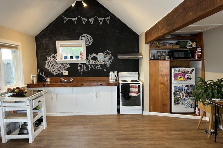 Photo of property in 5 Marine Parade, North New Brighton, Christchurch, 8083