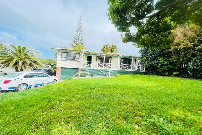 Photo of property in 1/12 Christmas Road, Manurewa, Auckland, 2102