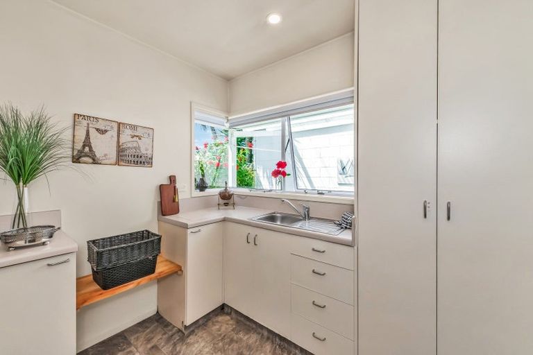 Photo of property in St Davids Flats, 1/30 High Street, Leeston, 7632