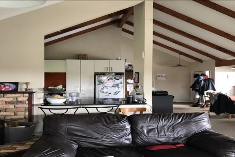 Photo of property in 14 Emery Grove, Bayview, Auckland, 0629