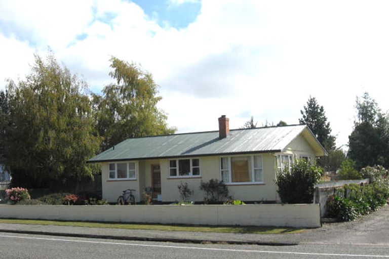 Photo of property in 25 Smith Street, Waimate, 7924