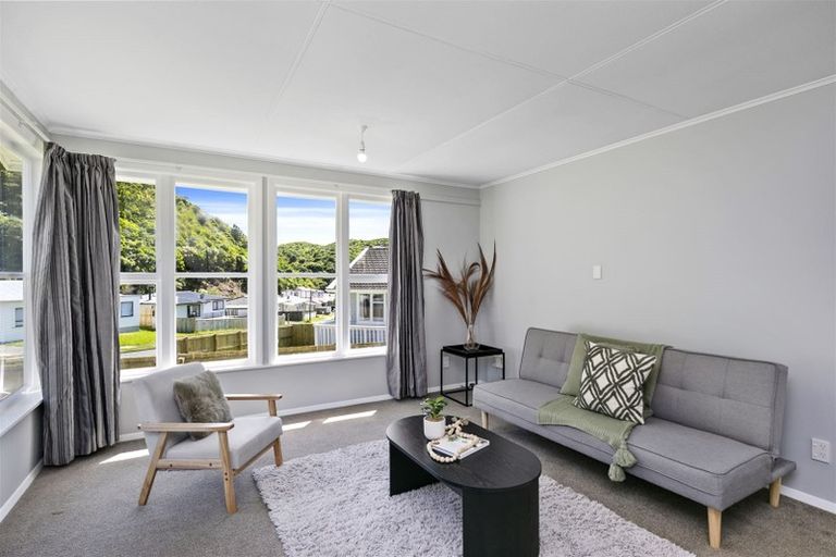 Photo of property in 55 Rangituhi Crescent, Takapuwahia, Porirua, 5022