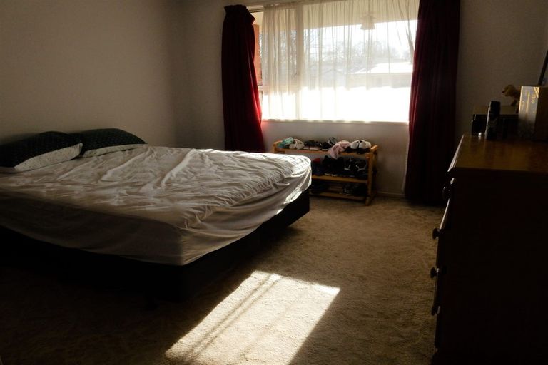 Photo of property in 1/28b Wyatt Place, Russley, Christchurch, 8042