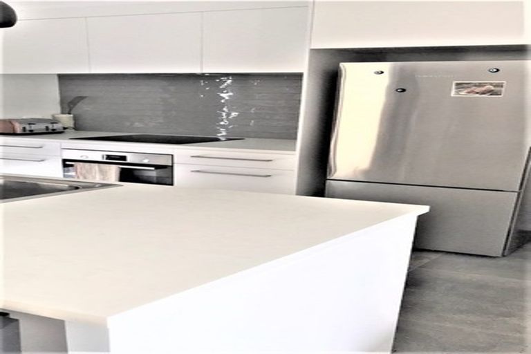 Photo of property in 310a Lakes Boulevard, Pyes Pa, Tauranga, 3112