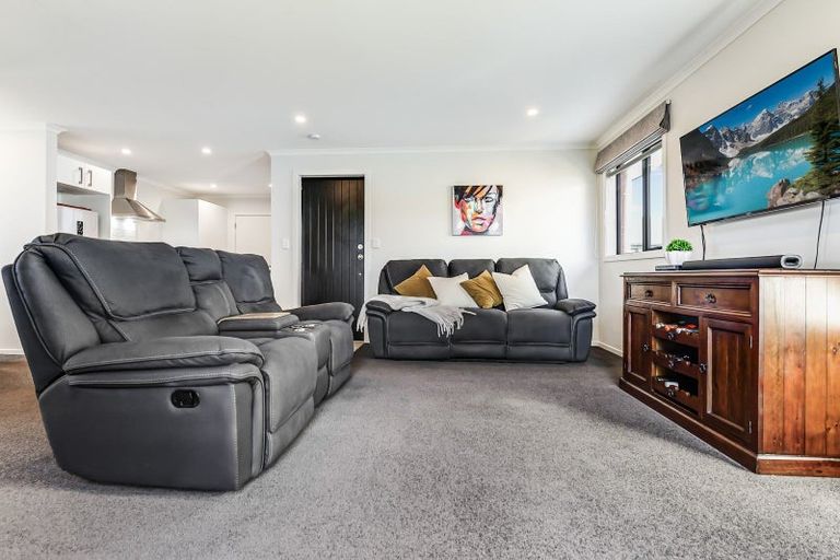 Photo of property in 3 Manawaroa Close, Grandview Heights, Hamilton, 3200