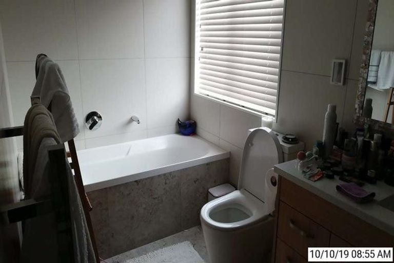 Photo of property in 29 Caldera Drive, Long Bay, Auckland, 0630