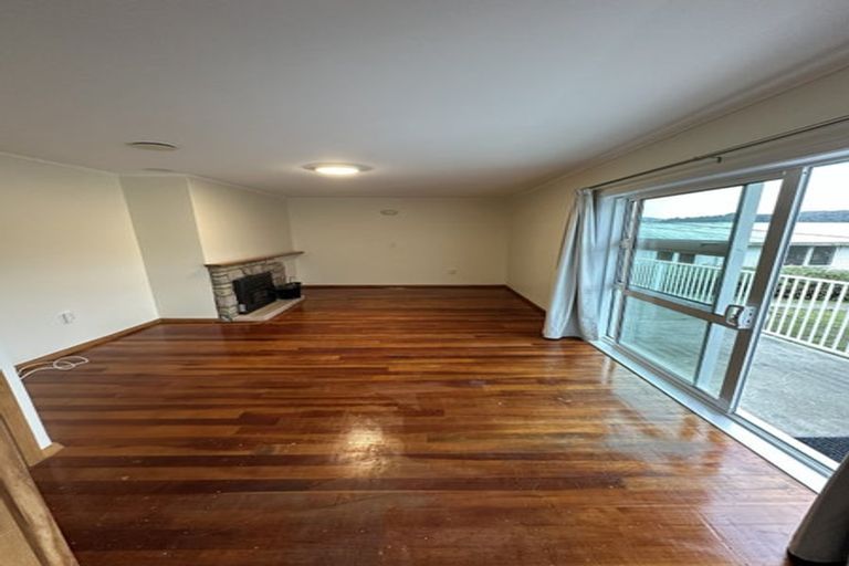 Photo of property in 9 Bird Grove, Stokes Valley, Lower Hutt, 5019