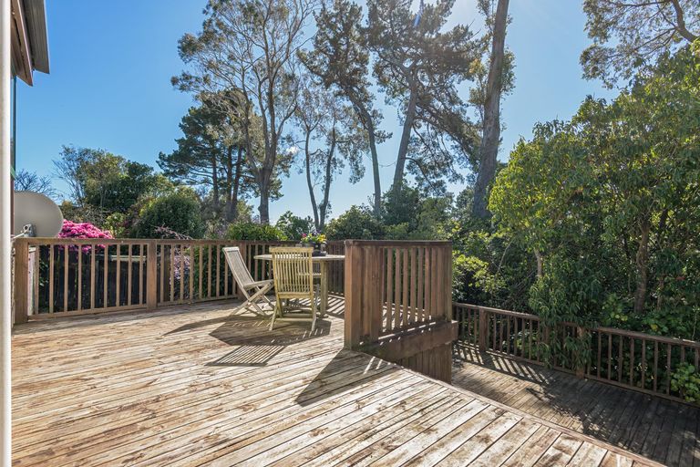 Photo of property in 36 Clifton Terrace, Fitzherbert, Palmerston North, 4410