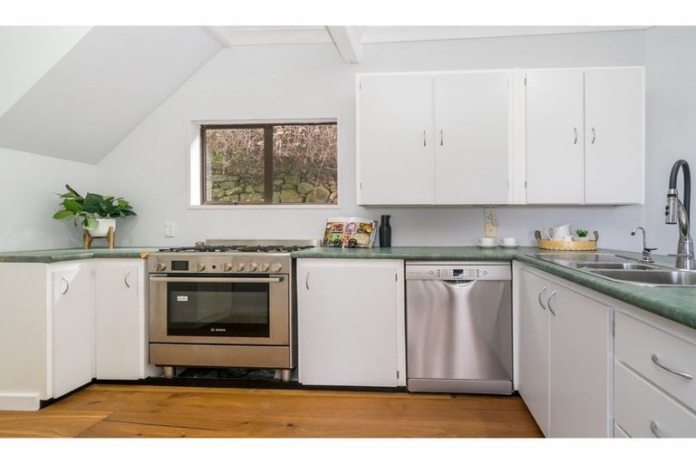 Photo of property in 74 Barnes Drive, Caversham, Dunedin, 9011