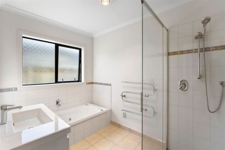 Photo of property in 82 The Drive, Paraparaumu Beach, Paraparaumu, 5032