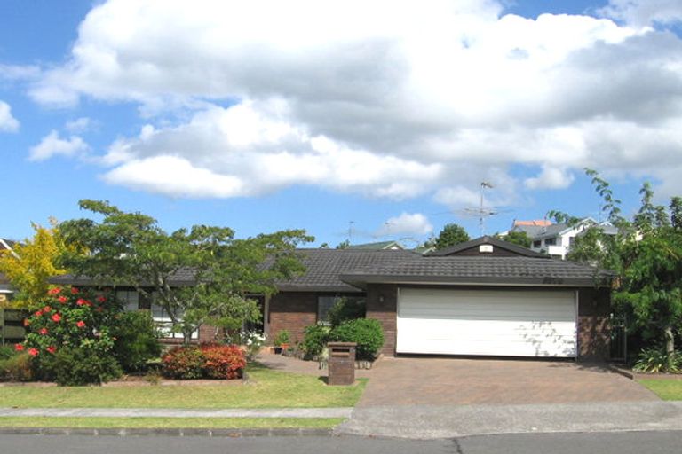 Photo of property in 68 Picasso Drive, West Harbour, Auckland, 0618