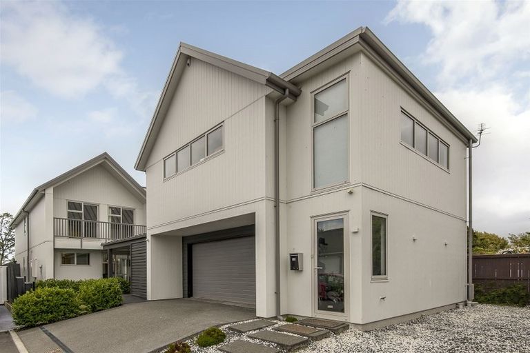 Photo of property in 19 Holmes Hanover Lane, Halswell, Christchurch, 8025