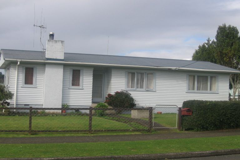 Photo of property in 18 Taraire Crescent, Otangarei, Whangarei, 0112