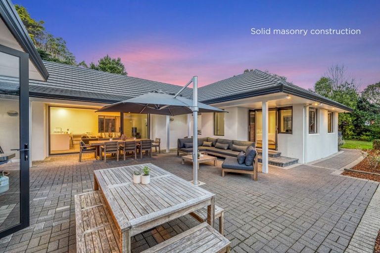 Photo of property in 7 Kerridge Close, Shamrock Park, Auckland, 2016