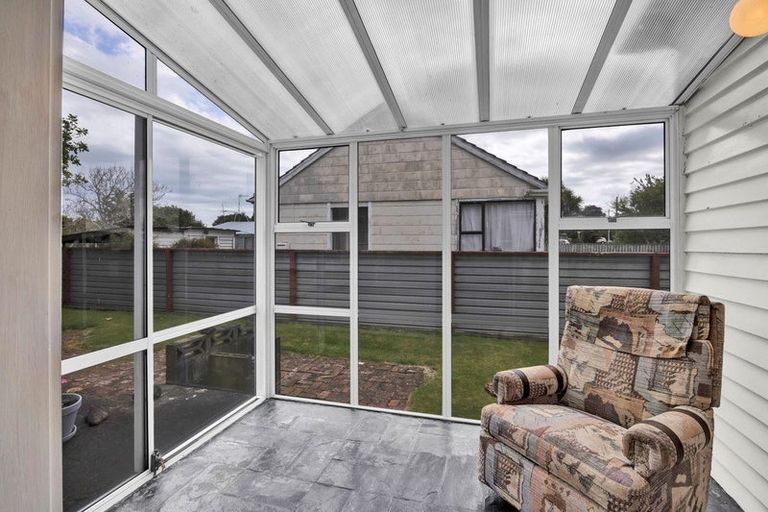 Photo of property in 2 Acourt Street, Hawera, 4610