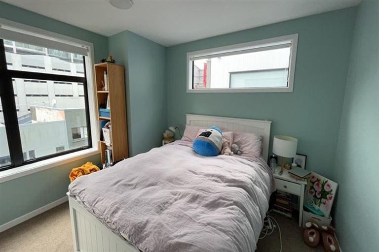 Photo of property in 2/5 Ebor Street, Te Aro, Wellington, 6011