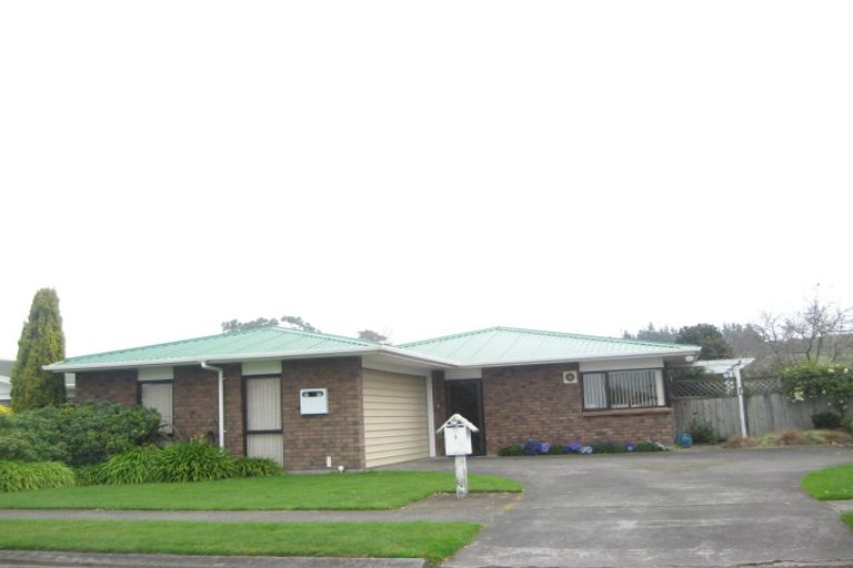 Photo of property in 1 Te Whena Place, Waitara, 4320