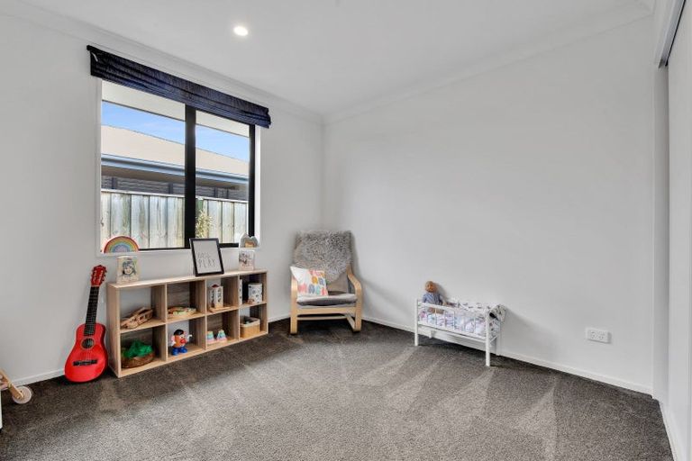 Photo of property in 6 Awatere Street, Pegasus, 7612