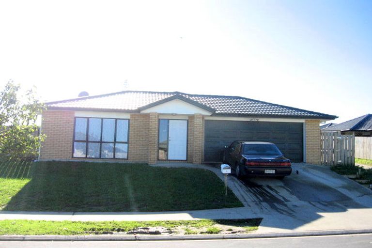 Photo of property in 4 Carn Place, Weymouth, Auckland, 2103