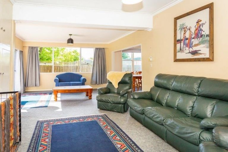 Photo of property in 16 Saint James Street, Southbridge, 7602