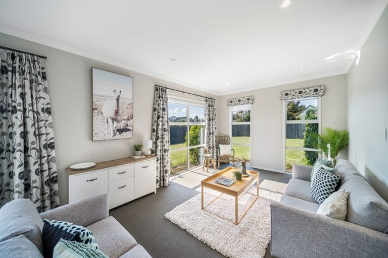 Photo of property in 7 Barnsley Crescent, West Melton, 7618