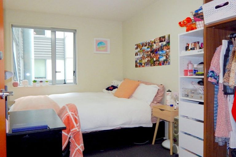 Photo of property in Cube Apartments, 5h/242 Taranaki Street, Mount Cook, Wellington, 6011