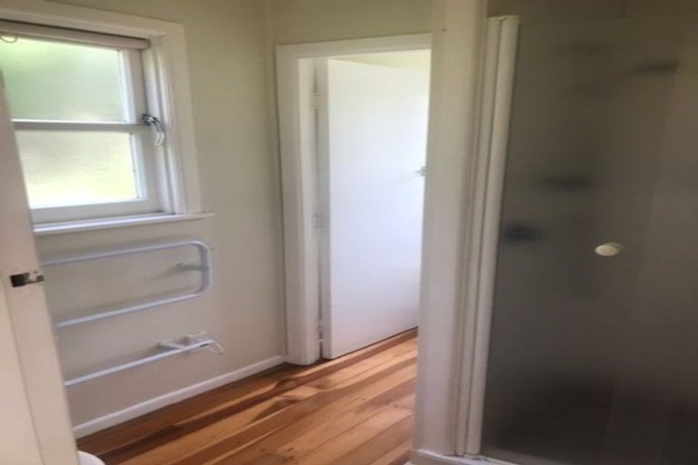 Photo of property in 39 Handyside Street, Tawa, Wellington, 5028