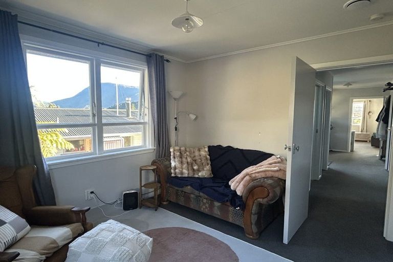 Photo of property in 73a Milton Terrace, Picton, 7220