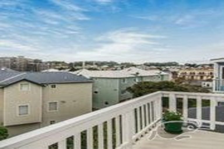 Photo of property in 24a Colombo Street, Newtown, Wellington, 6021