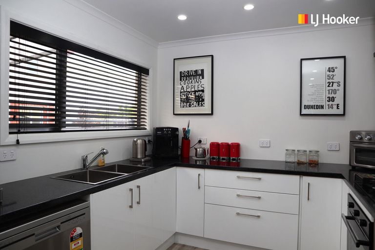 Photo of property in 11 Dick Street, South Dunedin, Dunedin, 9012