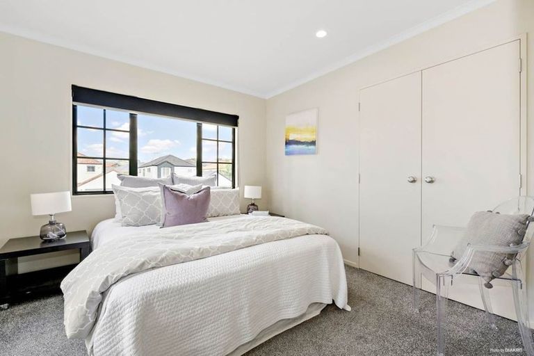 Photo of property in 52 Matarangi Road, East Tamaki, Auckland, 2013